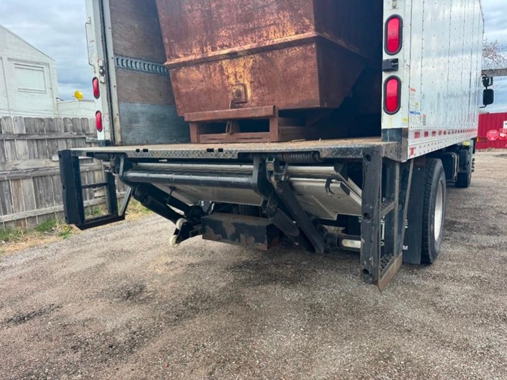 2016-kenworth-k370-image-9