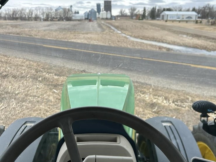 2014-john-deere-8320r-image-69