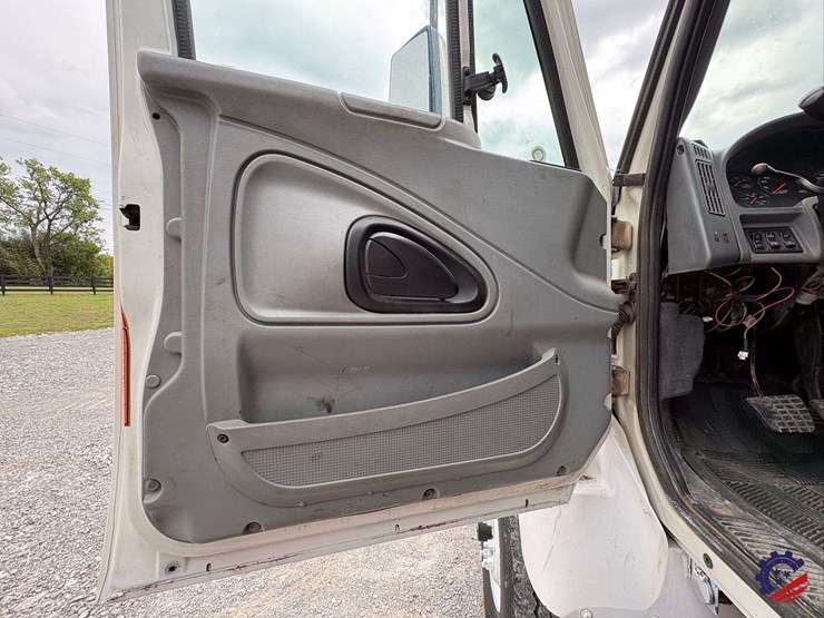 2007-international-sf525-t/a-dump-truck-image-69