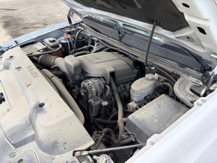 2012-gmc-sierra-2500-image-8