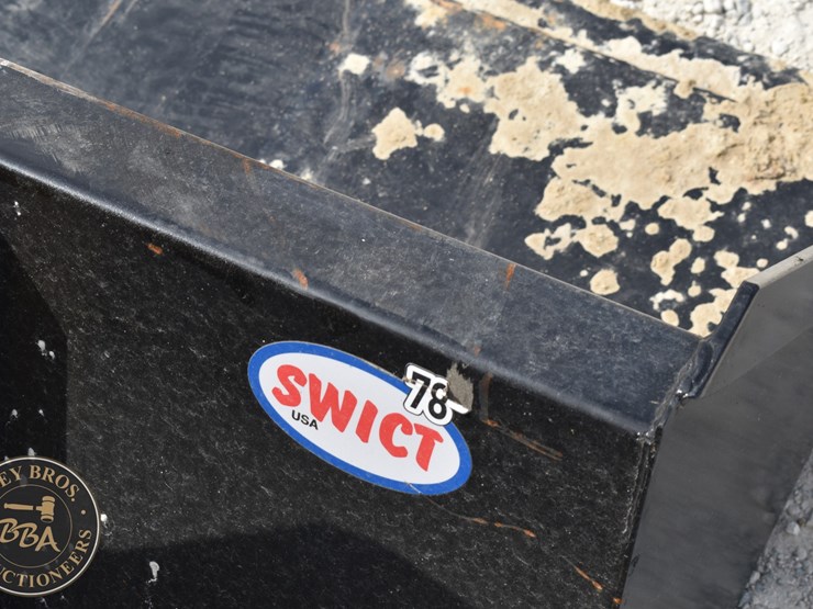 2017-caterpillar-259d-image-18