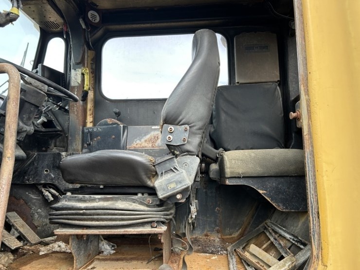 2007-caterpillar-ad55-image-16