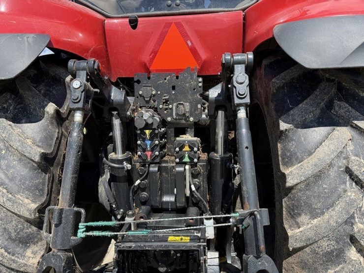 2023-case-ih-380-image-16