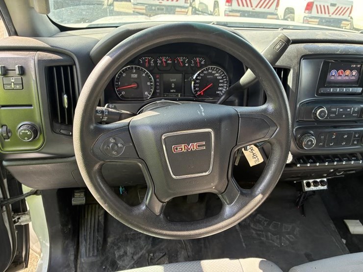 2015-gmc-sierra-3500-image-13