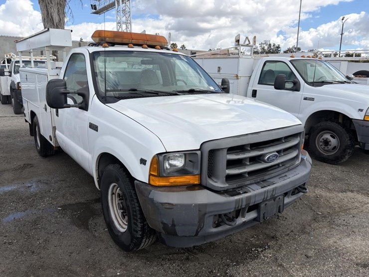 2001-ford-f350-image-2