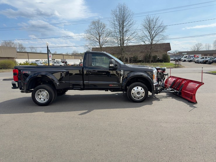 2023-ford-f450-xlt-image-6