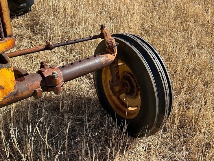 minneapolis-moline-m602-image-18