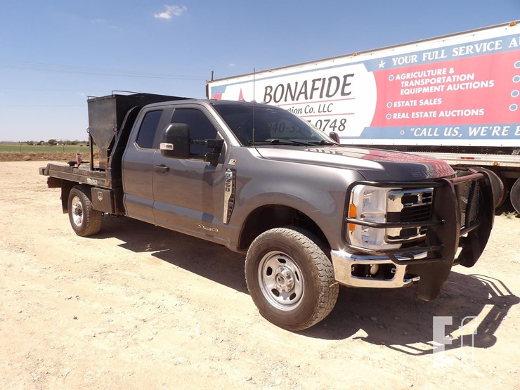 2023-ford-f350-image-6