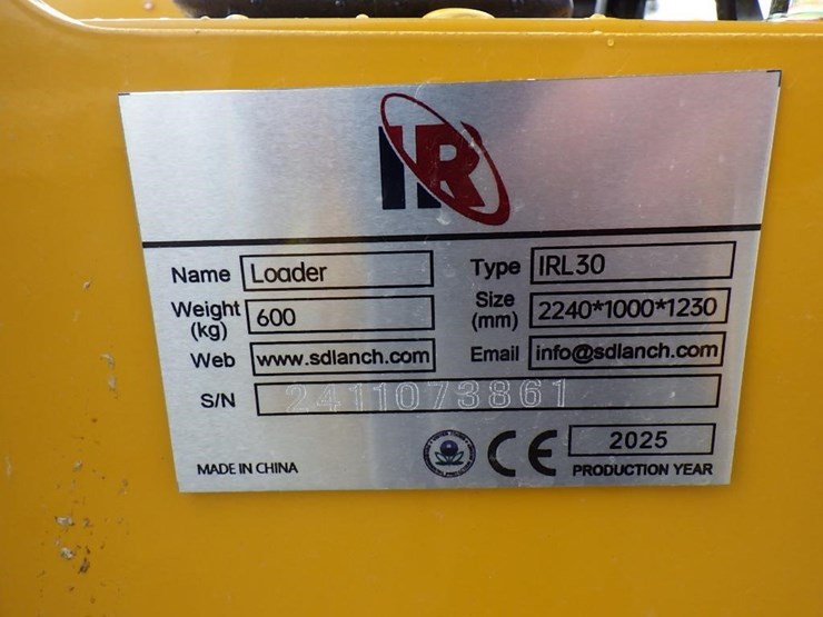 2026-ir-l30-skid-steer-tracked-loader-image-14