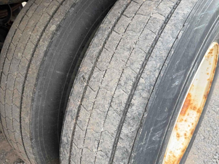 1997-dorsey-walking-floor-image-13