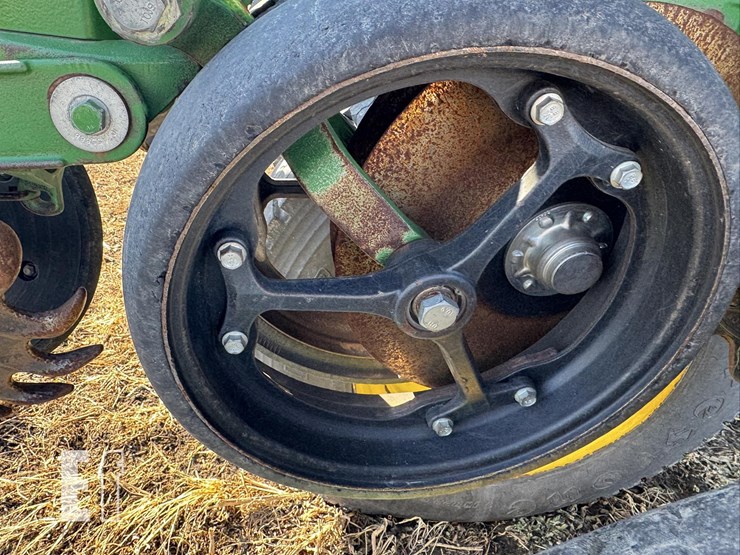 john-deere-1770-image-21