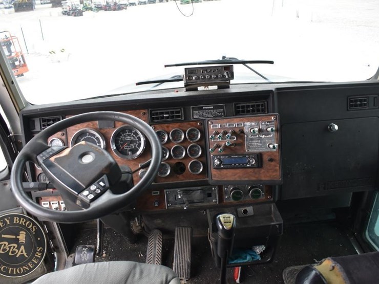 2000-kenworth-t600-image-50