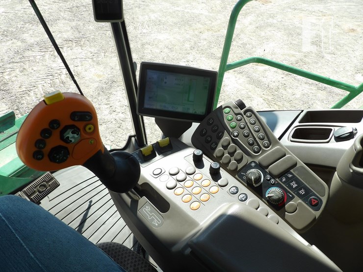 2012-john-deere-s680-image-51