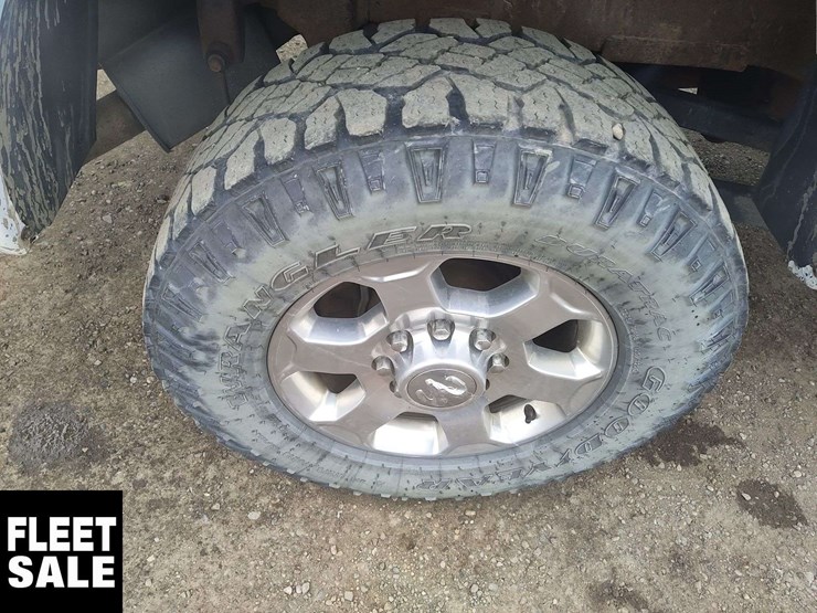 2018-dodge-2500-image-11