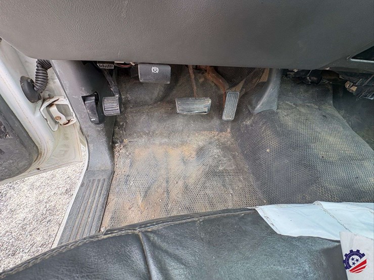 2005-chevrolet-silverado-2500hd-image-59