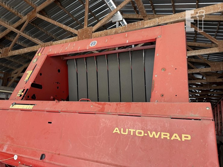 new-holland-664-image-10