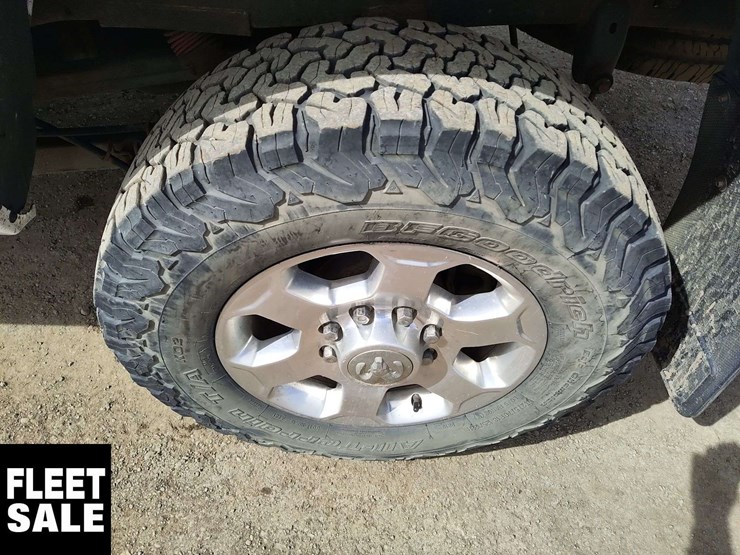 2018-dodge-2500-image-10