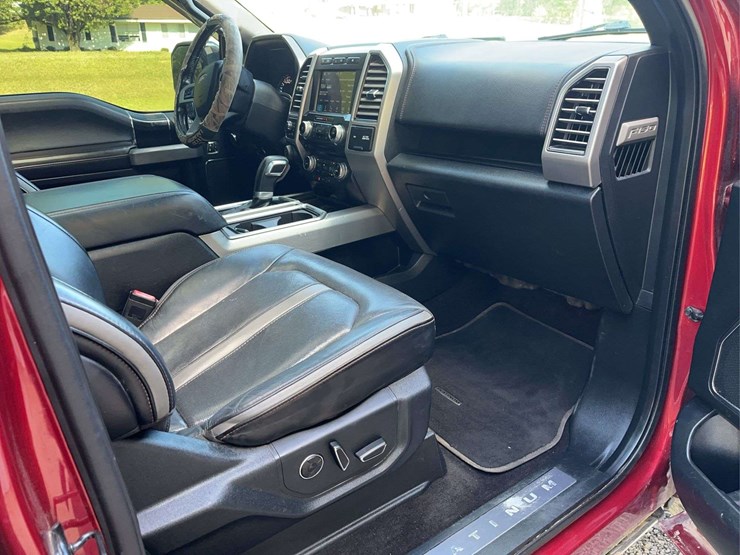 2018-ford-f150-platinum-image-18