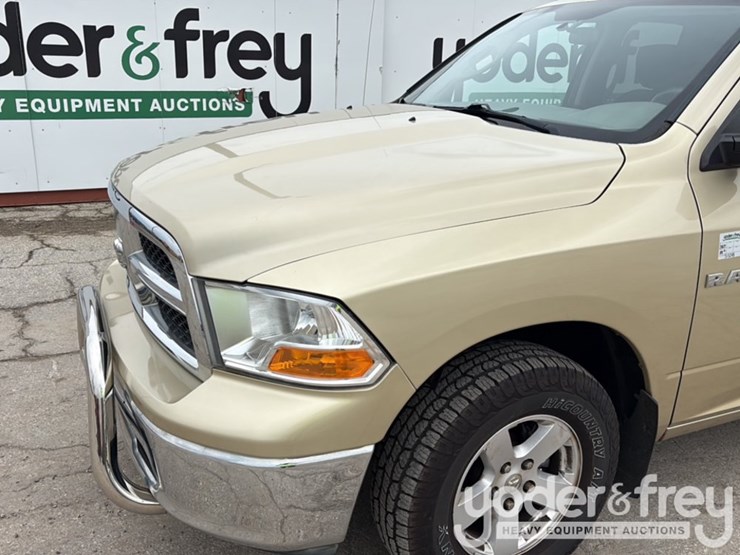 2011-dodge-ram-1500-image-6