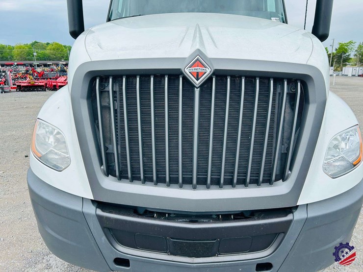 2024-international-lt62f-t/a-truck-tractor-image-11