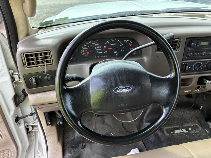 2004-ford-f250-image-13