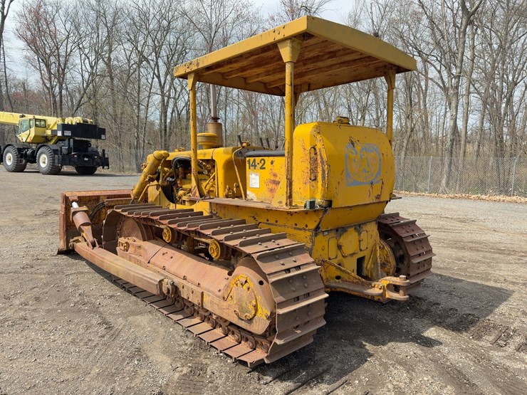 caterpillar-d6-image-3
