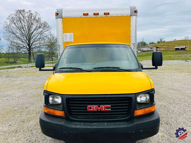 2009-gmc-savana-s/a-enclosed-roadside-service-truck-image-8