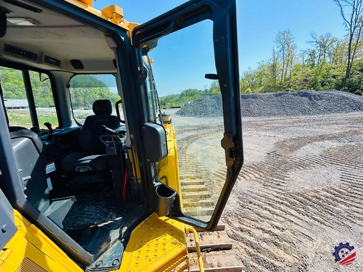 2022-komatsu-d65px-18-image-68