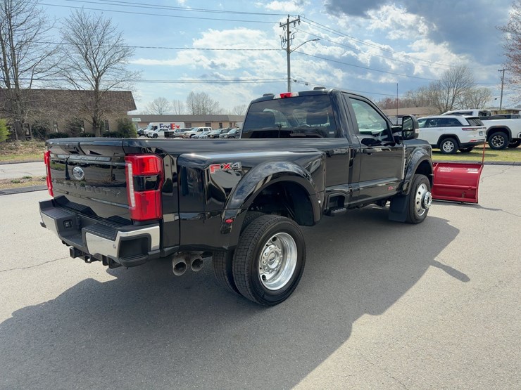 2023-ford-f450-xlt-image-5