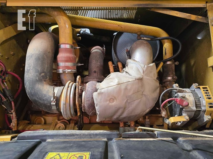 2007-caterpillar-140h-image-24