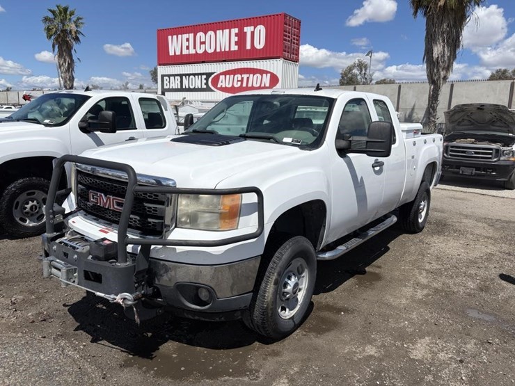 2012-gmc-sierra-2500-image-1