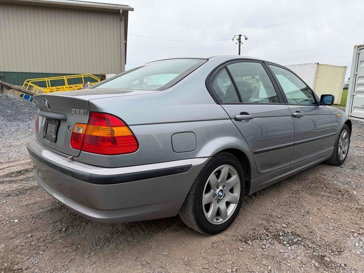 2003-bmw-325i-image-3