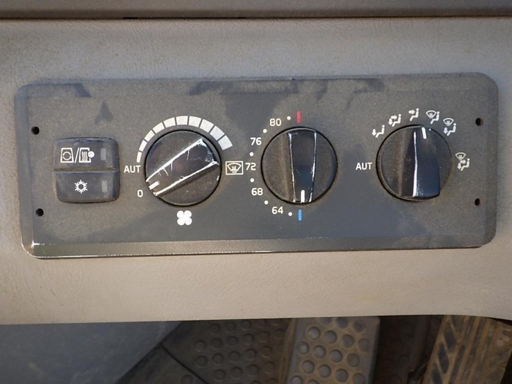 2018-volvo-a45g-image-47