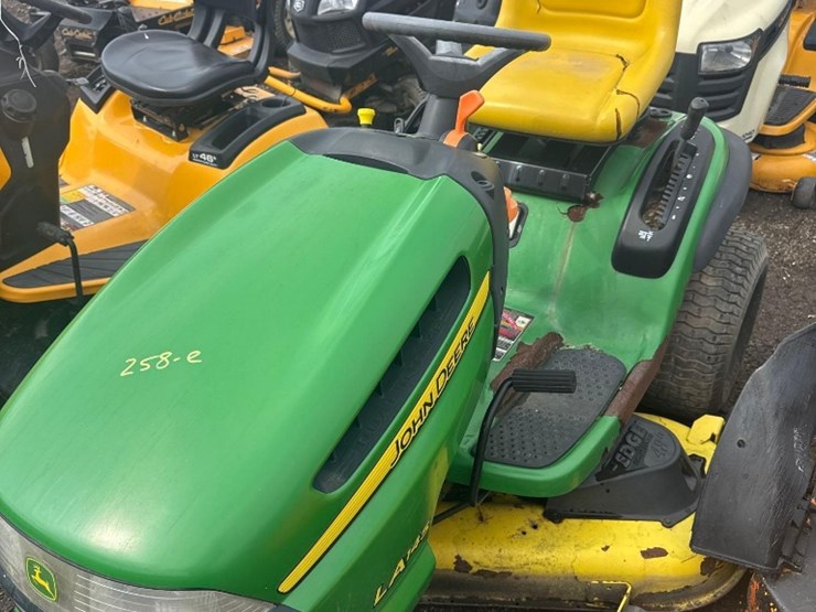 john-deere-la145-image-2