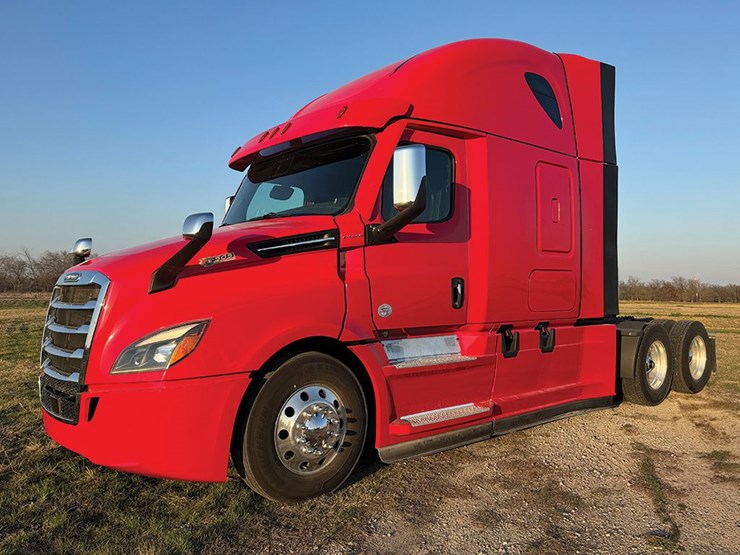 2022-freightliner-cascadia-126-image-1