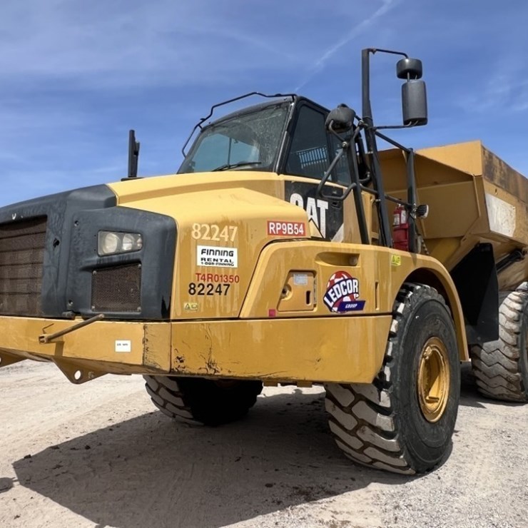 2012 CATERPILLAR 740B