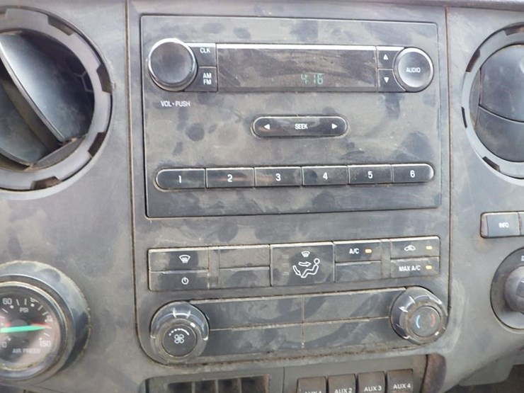 2015-ford-f750-image-31