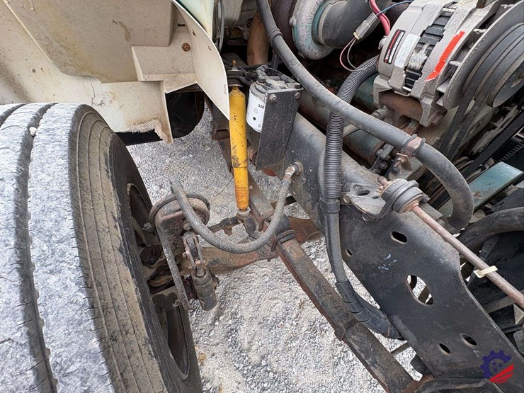 1993-international-4700-image-39