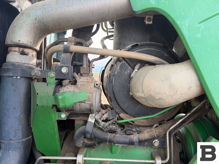 2014-john-deere-8295r-image-57
