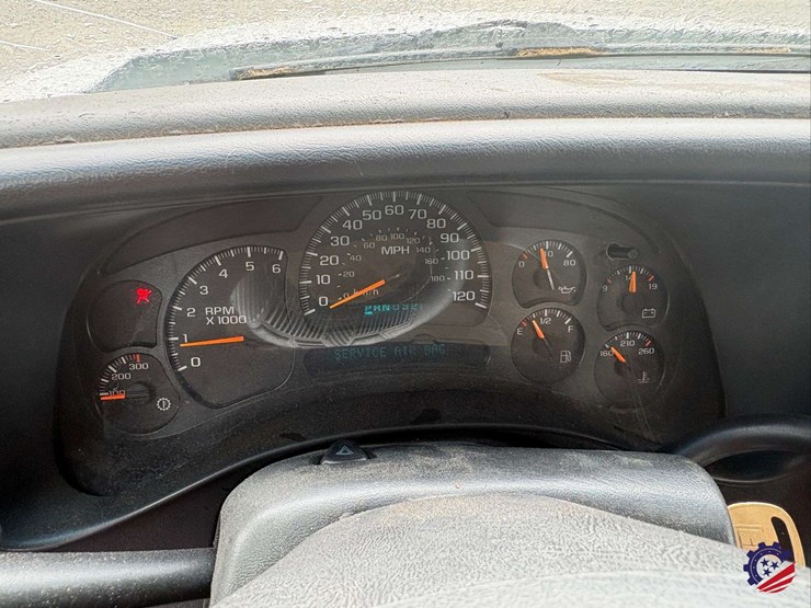 2005-chevrolet-silverado-2500hd-image-64