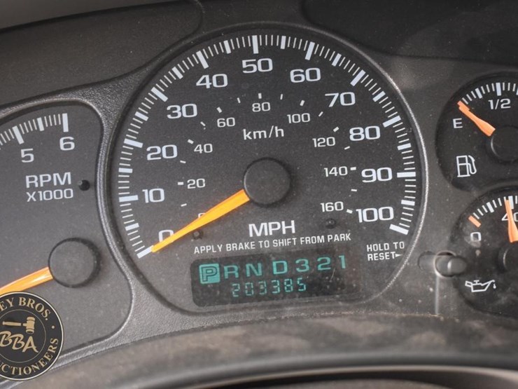 2001-gmc-yukon-xl-image-16