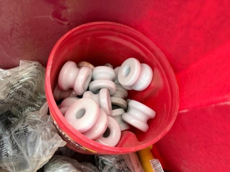 large-assortment---insulators,-fence-clips,-image-3