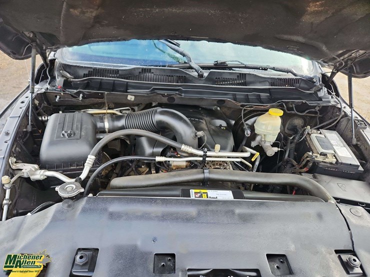 2016-dodge-1500-image-30