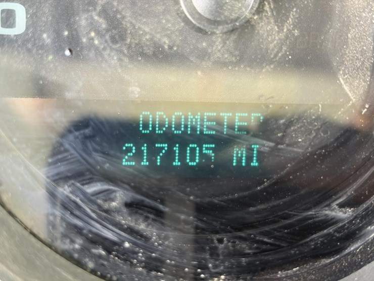 2012-gmc-sierra-2500-image-15