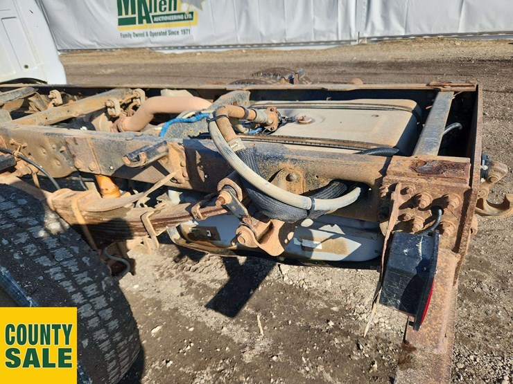 2013-ford-f550-image-46