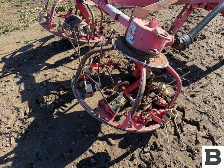 simak-hm-300-tedder-image-9