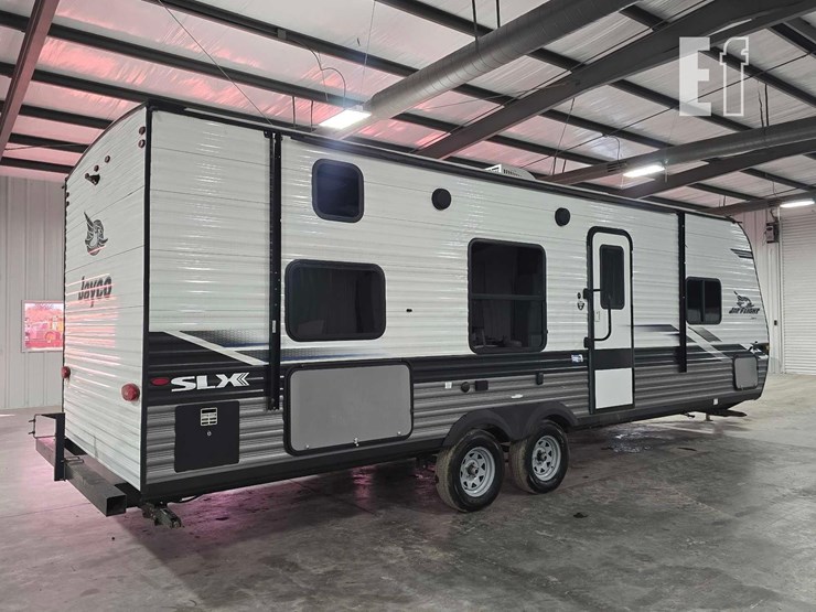 2022-jayco-jay-flight-slx-298bh-image-3