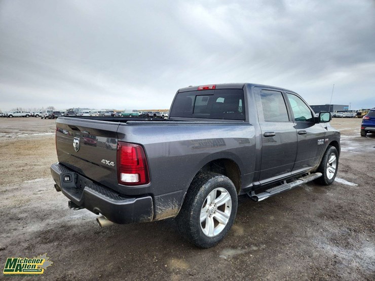 2016-dodge-1500-image-4