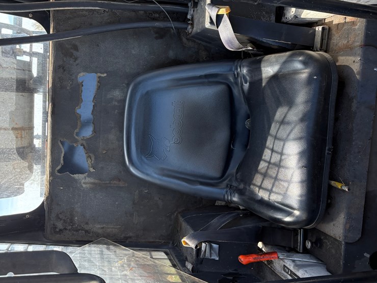 bobcat-742b-image-16