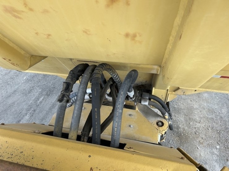 2007-caterpillar-ad55-image-39